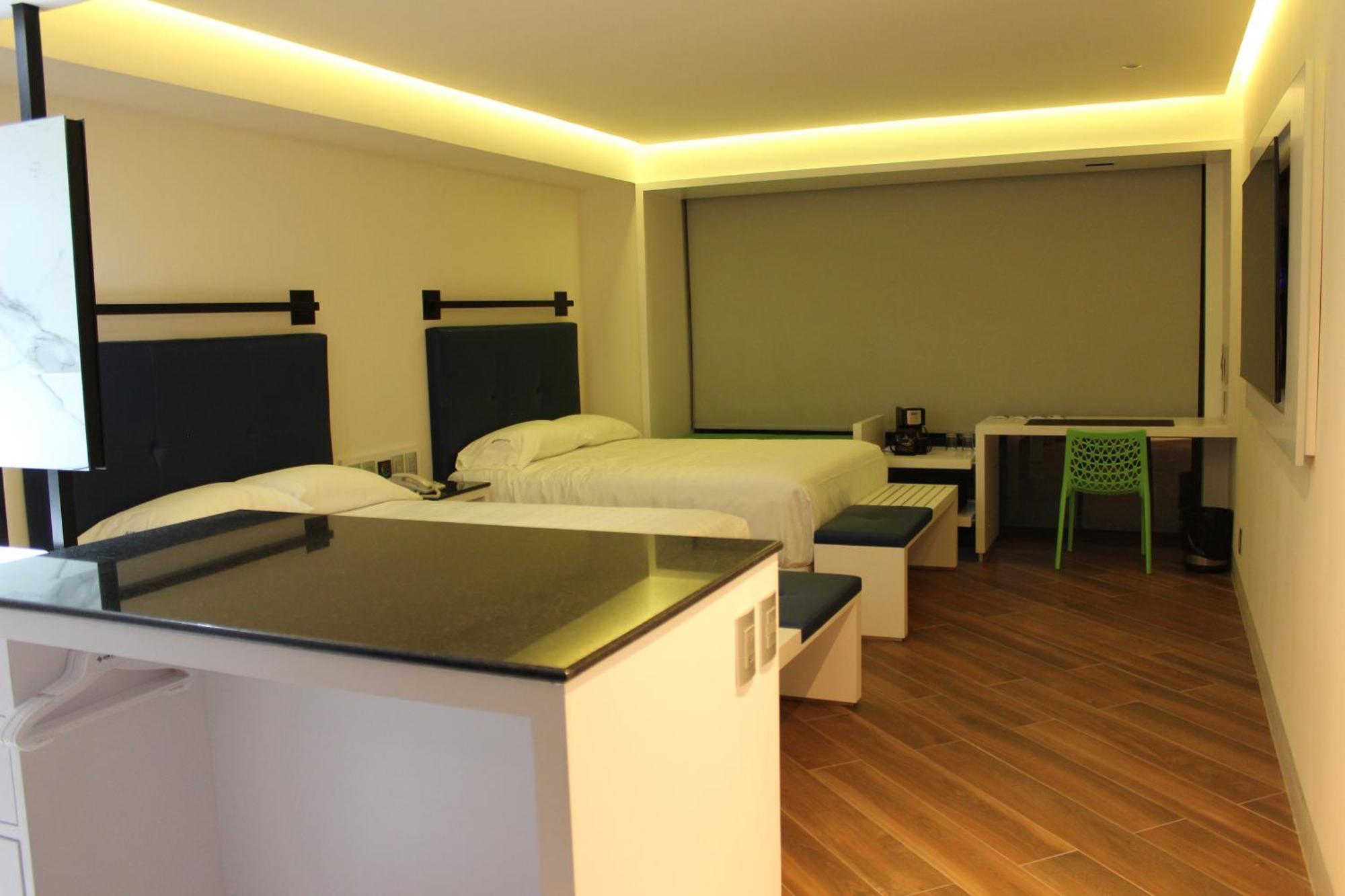 Weenjoy Hotels Grand Prix Aeropuerto Cdmx Mexico by Rom bilde