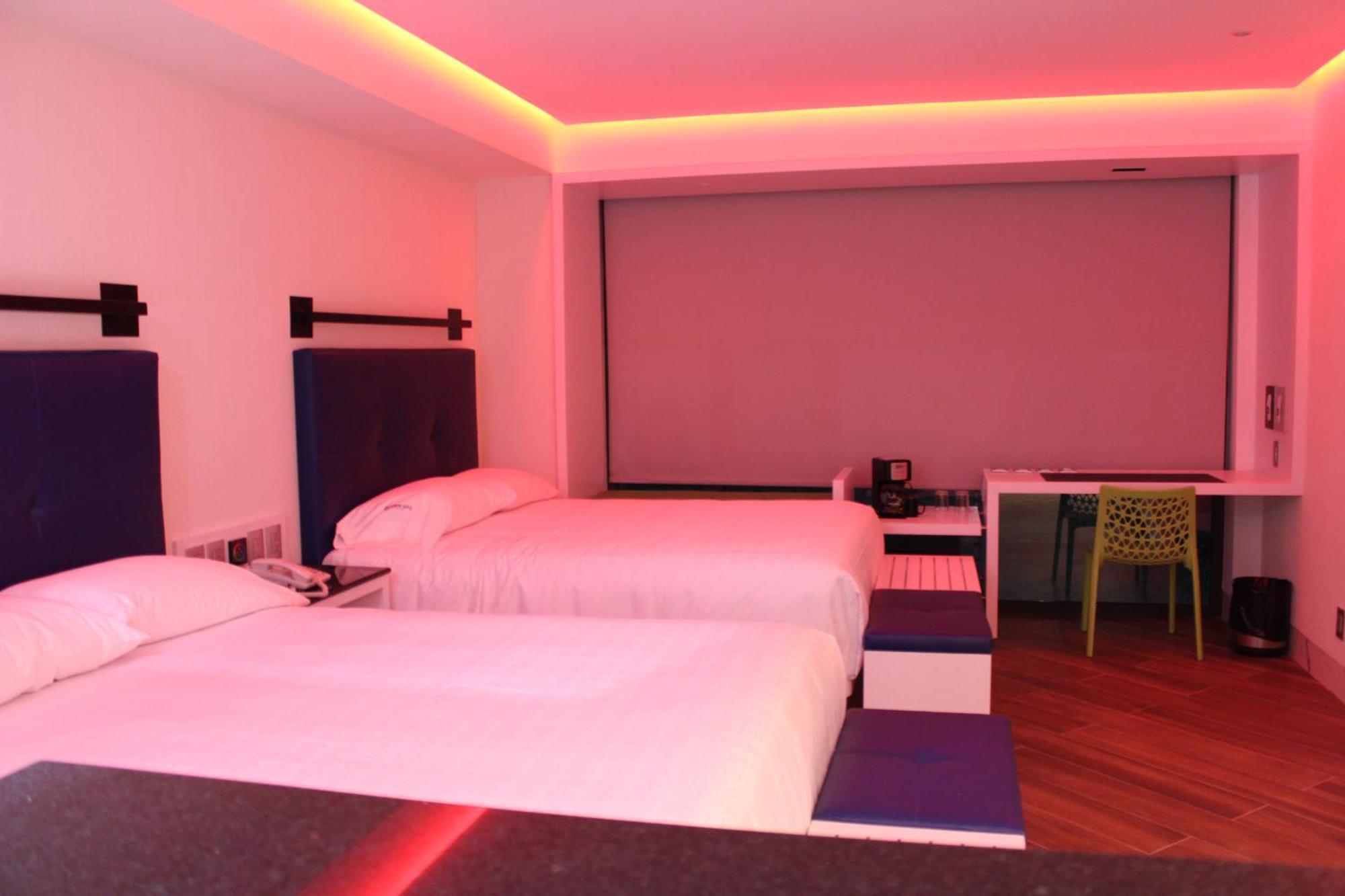 Weenjoy Hotels Grand Prix Aeropuerto Cdmx Mexico by Rom bilde